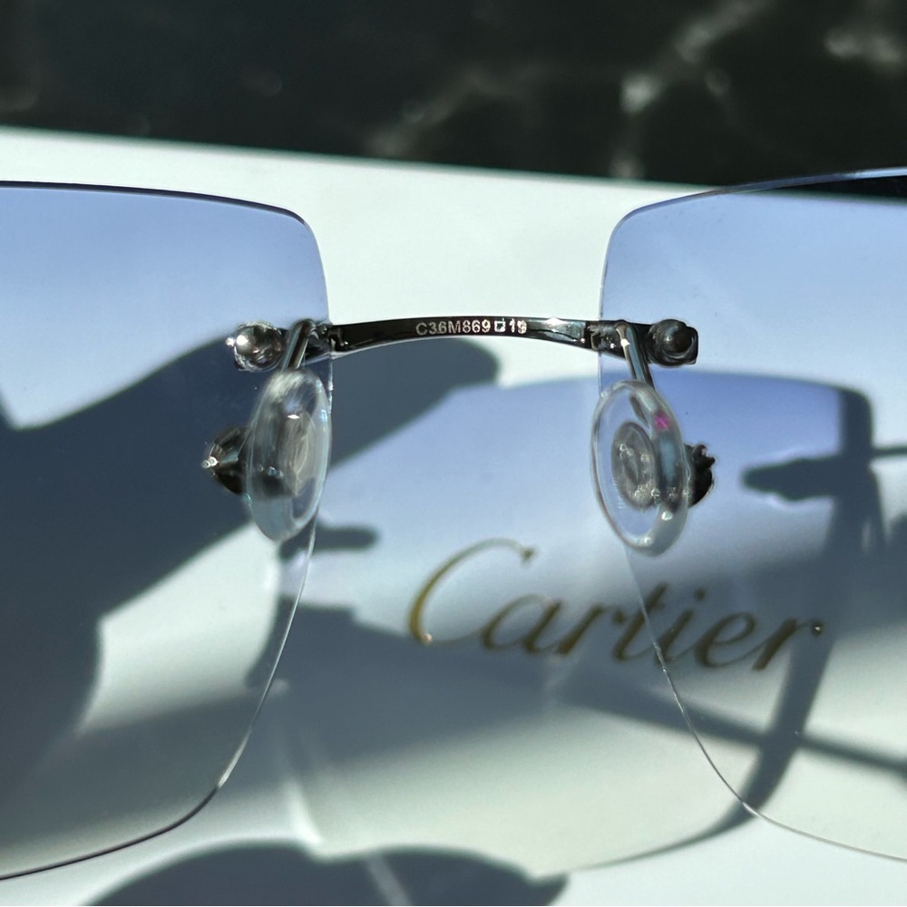 Cartier Men’s Rimless Sunglasses in Gradient Blue - Picture 7 of 9